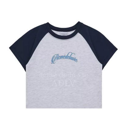 [ ADLV X LISA ] Twinkle Script Logo Crop T-Shirt