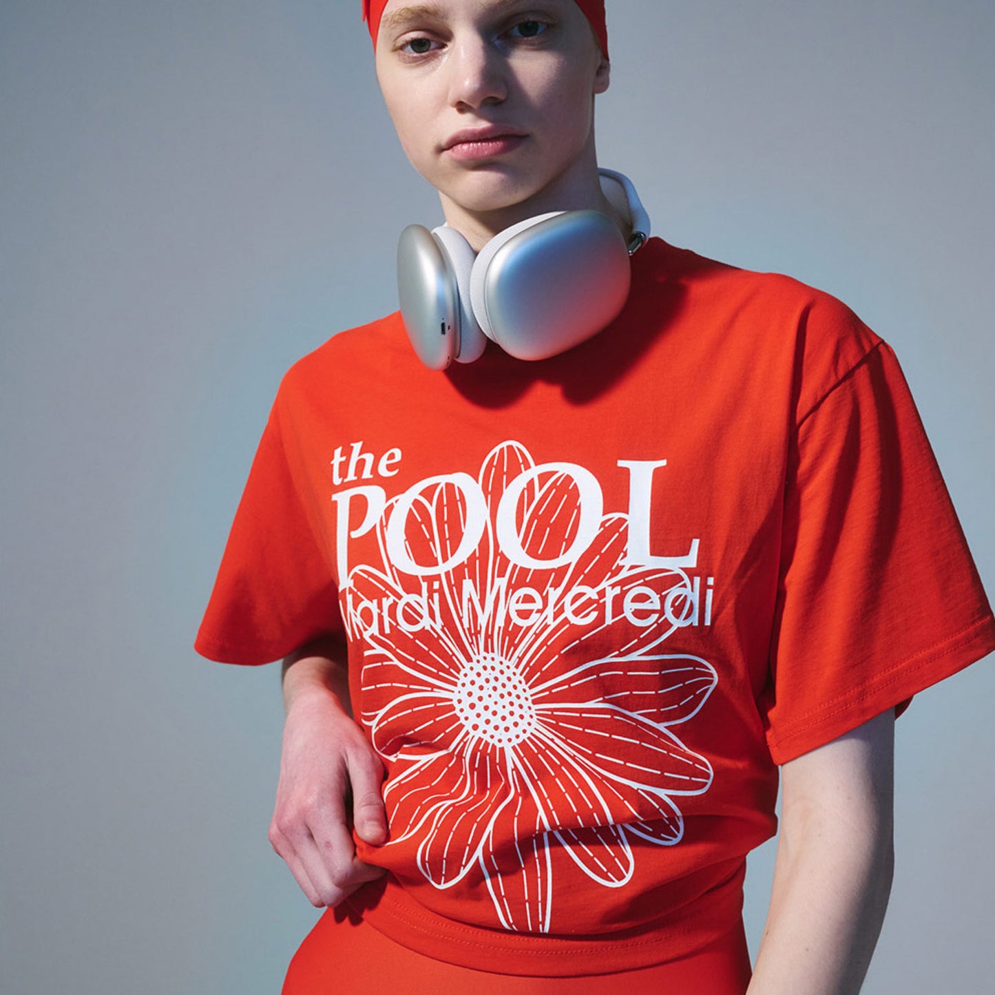 Mardi Mercredi (Flowermardi The Pool) T-Shirt